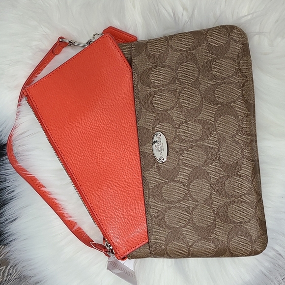 Coach Signature Pop Pouch - Picture 5 of 8